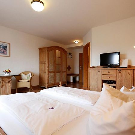 Das Landhotel Weingut Gernert ซังคท์มาร์ทิน ภายนอก รูปภาพ