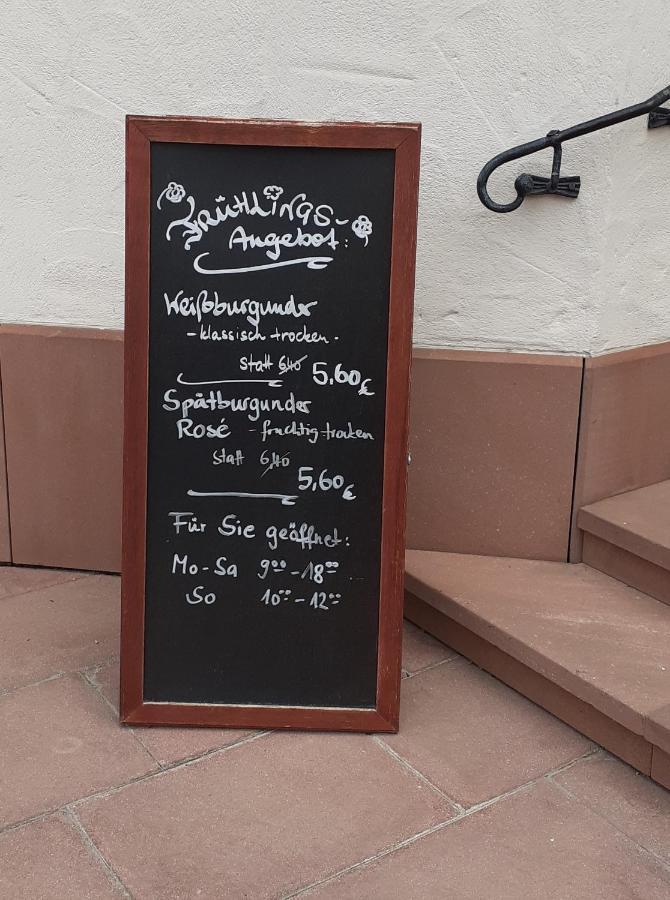 Das Landhotel Weingut Gernert ซังคท์มาร์ทิน ภายนอก รูปภาพ